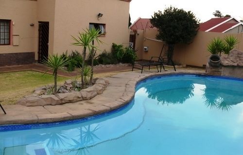 Augustavilla St.Pio'S Guest House Edenvale Exterior photo